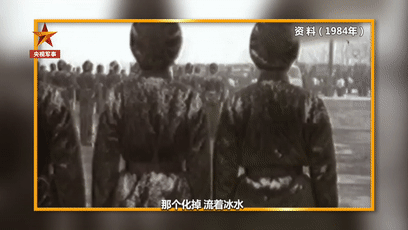 齊短發(fā)、“S彎”……新中國第一批受閱女兵的標(biāo)配發(fā)型，好美！ 