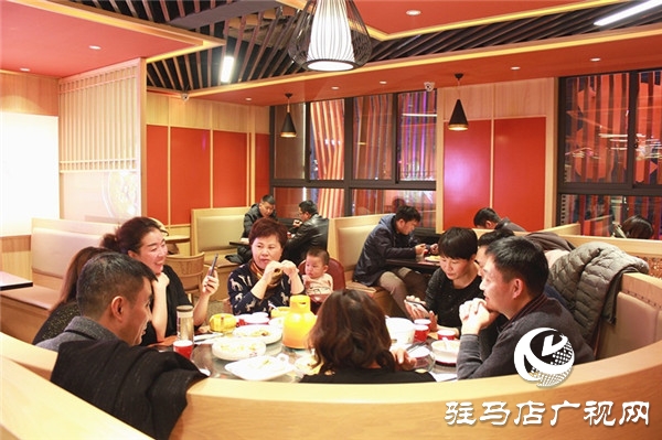 駐馬店12年&ldquo;隱形粥王&rdquo;9店同推提妹核桃粥讓駐馬店人喝核桃粥迎2020