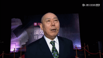 懟大導(dǎo)演、批評(píng)名演員，太不體面！但他是一個(gè)講真話的孤獨(dú)者 