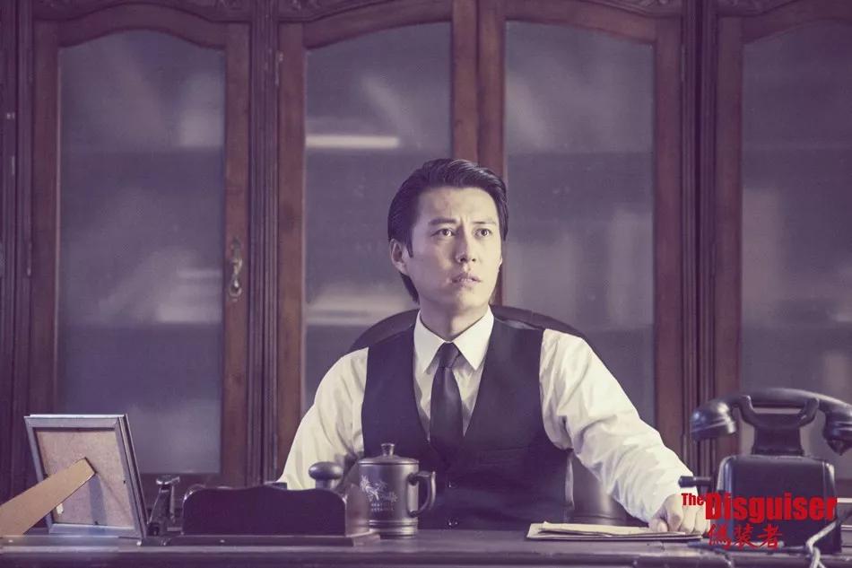 《精英律師》靳東裝到翻車？一半責任在編劇 