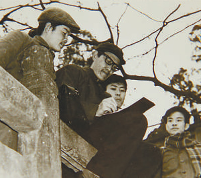 曾孝濂 把花草畫進(jìn)書本里(講述·一輩子一件事)