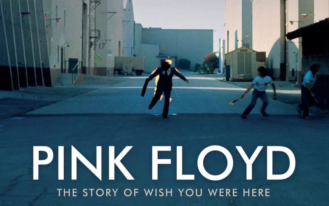 伊朗姑娘們的日?？範帲桶l(fā)生在兩三厘米的頭發(fā)上