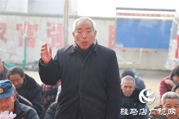 駐馬店市企業(yè)家協(xié)會(huì)攜手京都實(shí)業(yè)深入沙河店崔樓村舉行2020年新春慰問捐贈(zèng)活動(dòng)