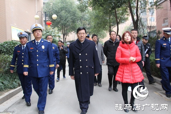 郭淵看望慰問(wèn)一線(xiàn)交通民警并開(kāi)展消防安全檢查