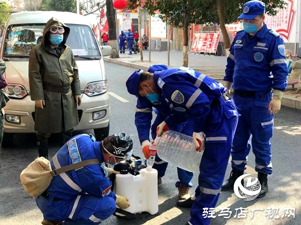 “蛟龍消疫先鋒隊(duì)”義務(wù)完成首批11個申請小區(qū)消殺任務(wù)