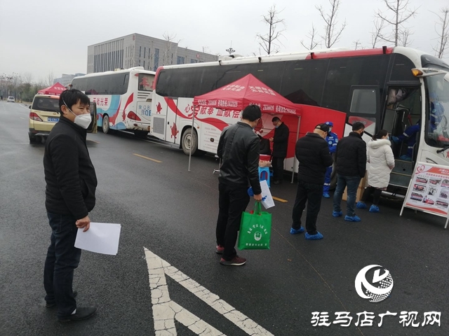 獻血救人“疫”不容辭，新蔡縣727人參與無償獻血