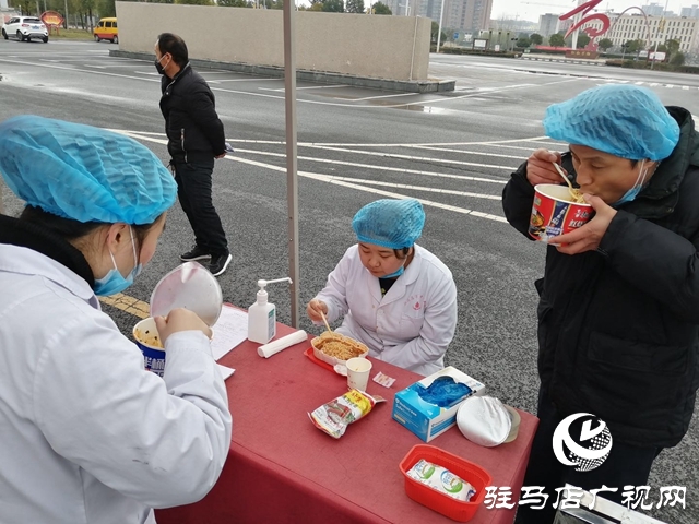 獻血救人“疫”不容辭，新蔡縣727人參與無償獻血