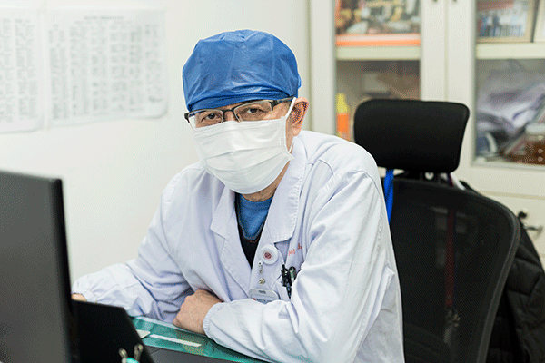 新冠肺炎遇上流感季，該如何區(qū)分？