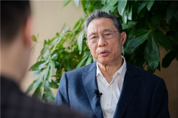 鐘南山關(guān)于疫情的12個(gè)最新判斷，信息量很大！