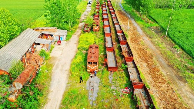 ?？康能囌尽昴峡h老君廟火車站，這里曾經(jīng)是一處重要的車站，人流量、貨運量都非常大。