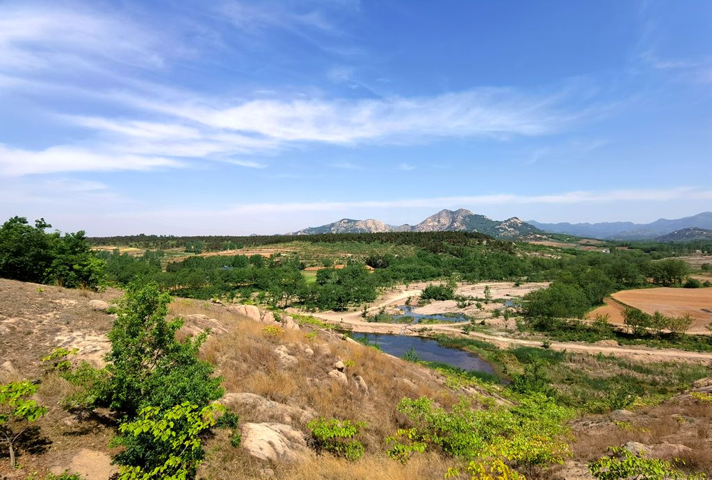 泌陽(yáng)縣下碑寺，驚現(xiàn)天然“開(kāi)”字石……