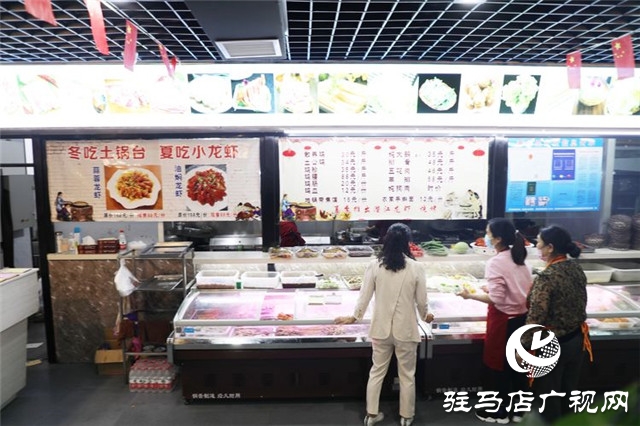19.9元吃小龍蝦！三毛土鍋臺小龍蝦限時低價嘗鮮！快來燃爆你的味蕾！