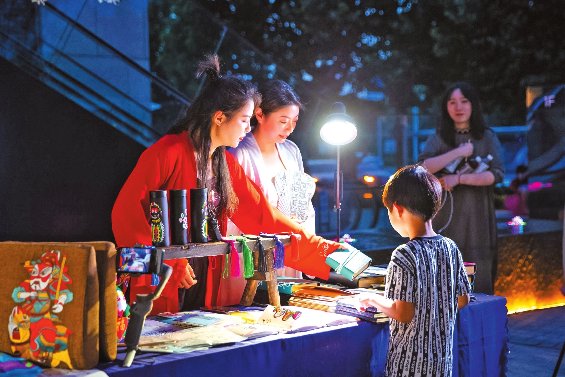 河南：越夜越精彩