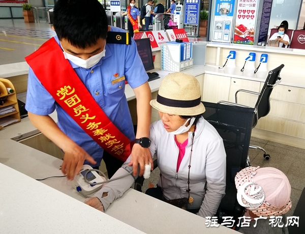 駐馬店西站開展“七一”主題黨日活動 向黨的99歲生日獻禮