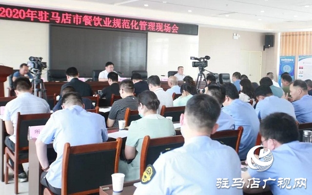 “誰讓老百姓吃的不安全，我們就讓誰過的不舒坦！”