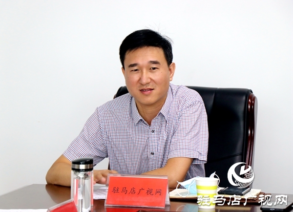 駐馬店市委網信辦召開網站平臺和“自媒體”座談會 唱響網上正能量