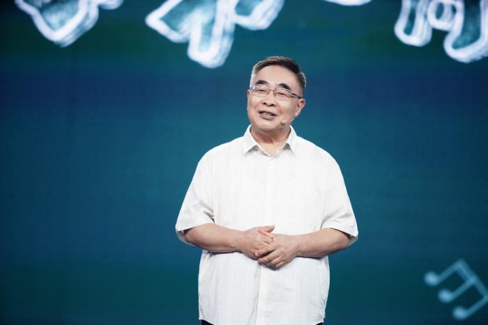 開學(xué)第一課，鐘南山和中國“抗疫天團(tuán)”這么說！