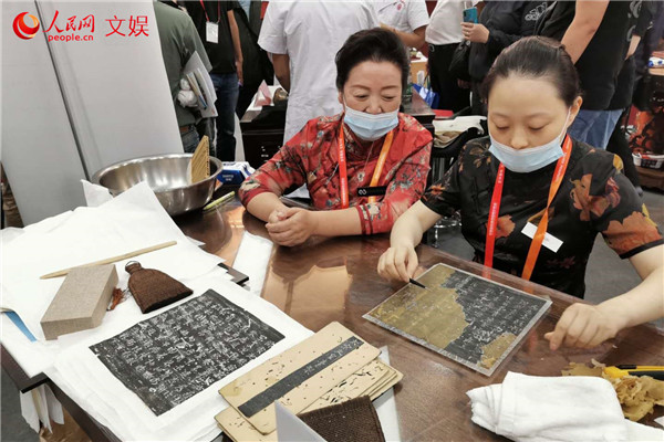 非遺、文創(chuàng)“吸睛”，傳統(tǒng)文化扮靚服貿(mào)會