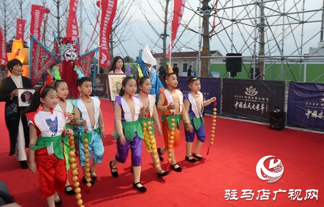 梁祝故里、宿鴨湖畔 農(nóng)民電影節(jié)上眾星走紅毯