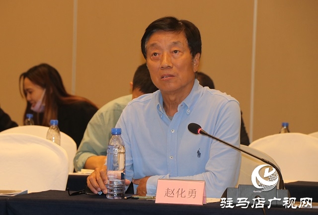 第三屆中國(guó)農(nóng)民電影節(jié)影視文化產(chǎn)業(yè)論壇暨鄉(xiāng)村題材影視劇本研討會(huì)舉行