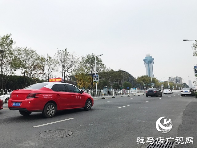 單雙號限行第一天 限行區(qū)域內車少路況好