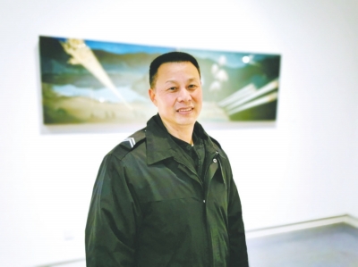 他是隱藏在河南省美術館的“掃地僧”？ 保安老王講畫，館長聽了都震驚