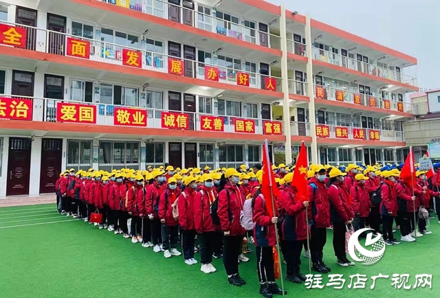 駐馬店市第十小學開展&ldquo;傳承紅色基因、做時代好少年&rdquo;實踐活動