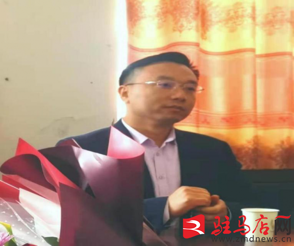 縣長(zhǎng)來牽線 種企、院校結(jié)良緣