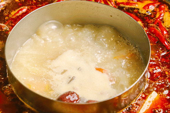 元旦盛大試營(yíng)業(yè)！鄭凱的火鳳祥鮮貨火鍋來駐馬店啦！邀您來嘗鮮！