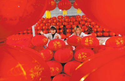 河南力促農(nóng)民工好就業(yè)、就好業(yè) 2020年新增農(nóng)村勞動(dòng)力轉(zhuǎn)移就業(yè)45.81萬(wàn)人
