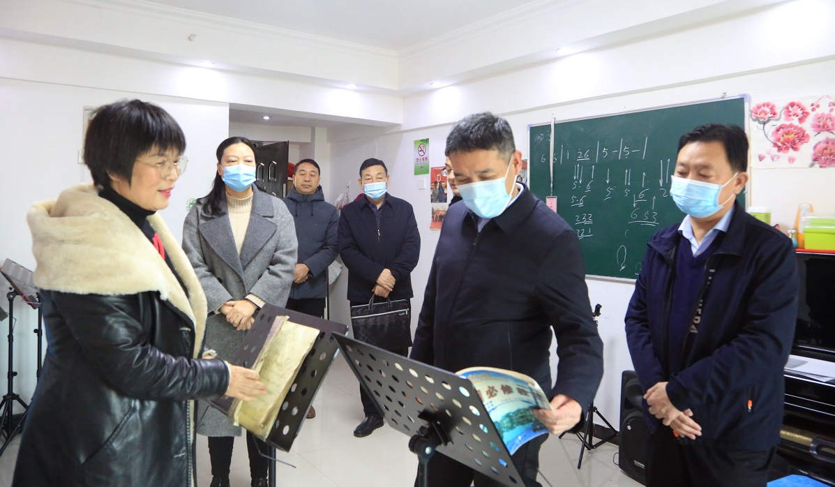 駐馬店市驛城區(qū)委常委、宣傳部長張德武調(diào)研文化工作