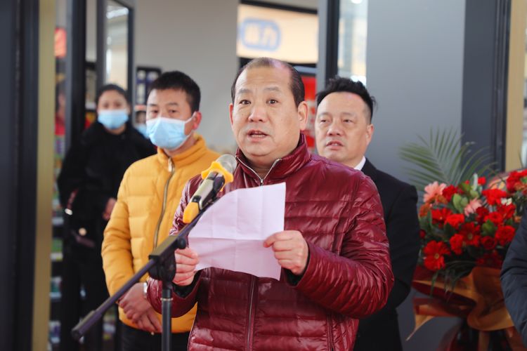 駐馬店首家“網(wǎng)紅”加油站—中油潔能華駿站盛大開業(yè)，加油充值福利滿滿