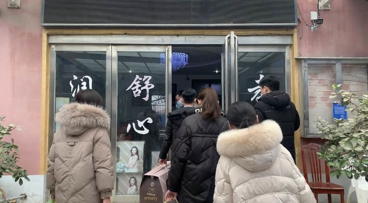 錦秀?貴源地產(chǎn)開(kāi)展“情暖臘八，真情奉獻(xiàn)敬老院”活動(dòng)