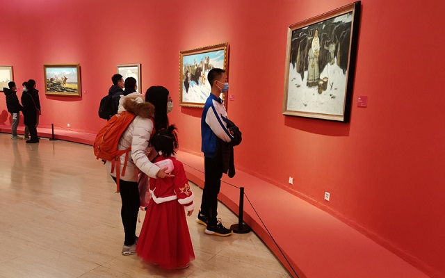 過新年，中國(guó)美術(shù)館為觀眾送“福”