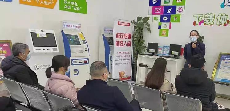 銀發(fā)暖心！駐馬店移動(dòng)“銀發(fā)暖心服務(wù)”在行動(dòng)