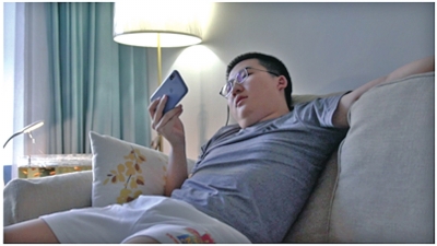 疫情下回國(guó)的留學(xué)生：“有了疫苗，相信一切都會(huì)好起來(lái)！”