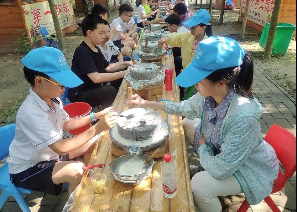 婦女節(jié)，現(xiàn)在被稱為女王節(jié)、女神節(jié)