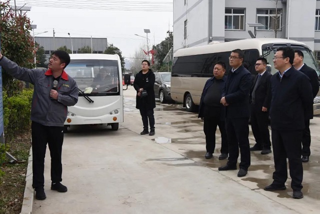 中原銀行駐馬店分行黨委書記、行長萬三華到平輿縣調(diào)研