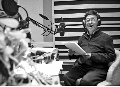 田連元:一人撐起一臺(tái)戲