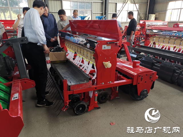 河南&ldquo;農(nóng)有王&rdquo;精心籌備全國農(nóng)機展覽會