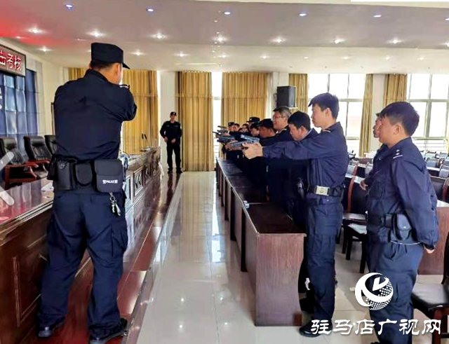 平輿公安:強(qiáng)化實(shí)戰(zhàn)實(shí)訓(xùn) 淬煉過硬精兵