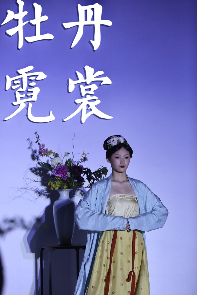 洛水華章 天香夜染&mdash;&mdash;牡丹霓裳裝束復原