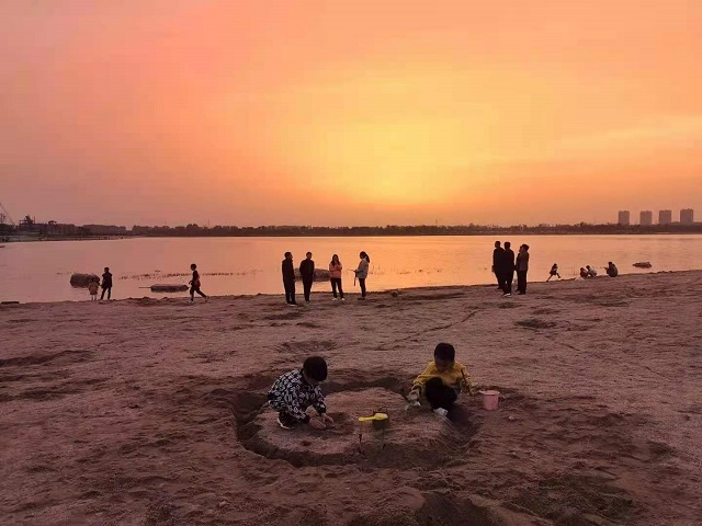 “五一”小長假駐馬店市文化旅游市場安全運行 實現(xiàn)旅游綜合收入21.6億元