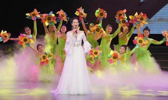 人民警察擔(dān)重任&mdash;&mdash;甘做《平安守護人》