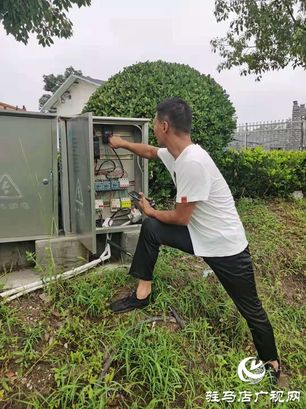 駐馬店市中心城區(qū)相關(guān)部門(mén)迅速行動(dòng)排澇除險(xiǎn)