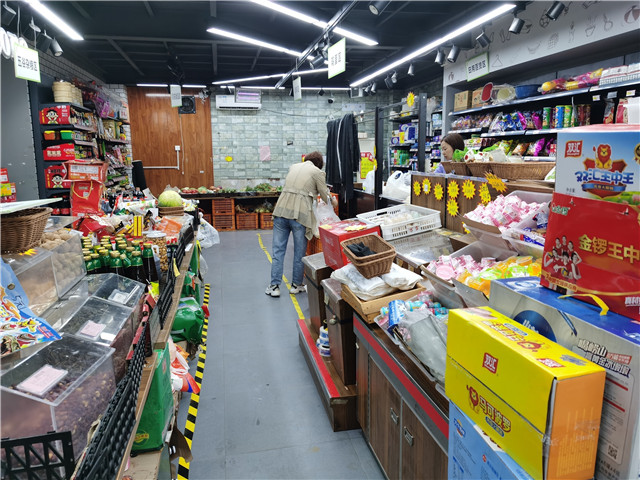 【豫見·風(fēng)雨同舟】安陽：一個小店的“倔強”24小時