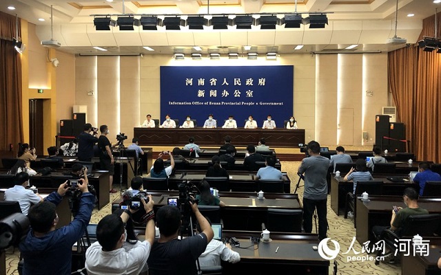 河南省高校、中高風(fēng)險地區(qū)中小學(xué)暫定9月15日之前不返校