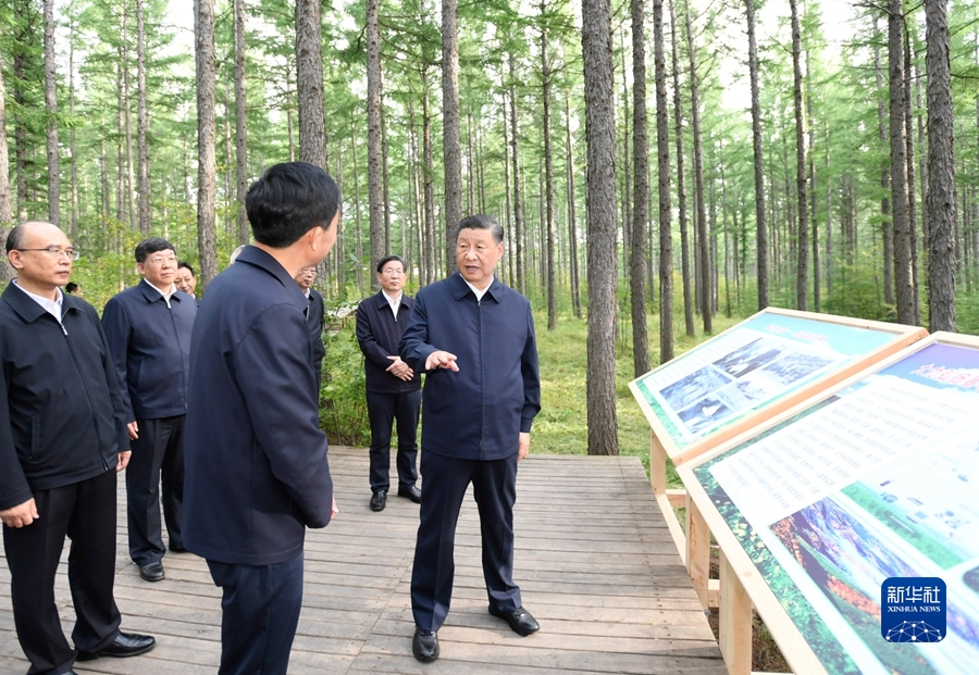 習(xí)近平在河北承德考察時強調(diào) 貫徹新發(fā)展理念弘揚塞罕壩精神 努力完成全年經(jīng)濟社會發(fā)展主要目標(biāo)任務(wù)