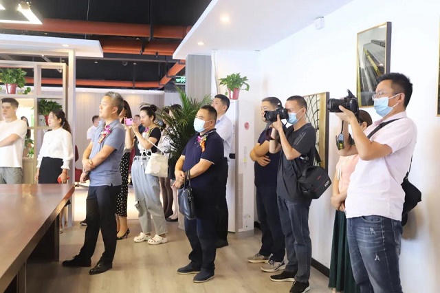 美家?guī)椭?蒲道良加持!【星辰學(xué)府】定制精裝，落地天中!