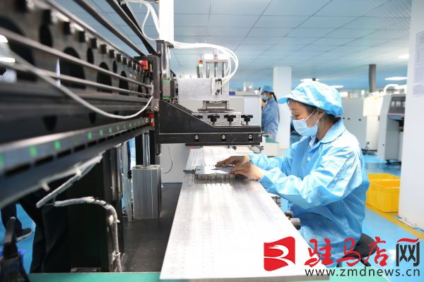 以高質(zhì)量項(xiàng)目建設(shè)撐起現(xiàn)代化駐馬店脊梁